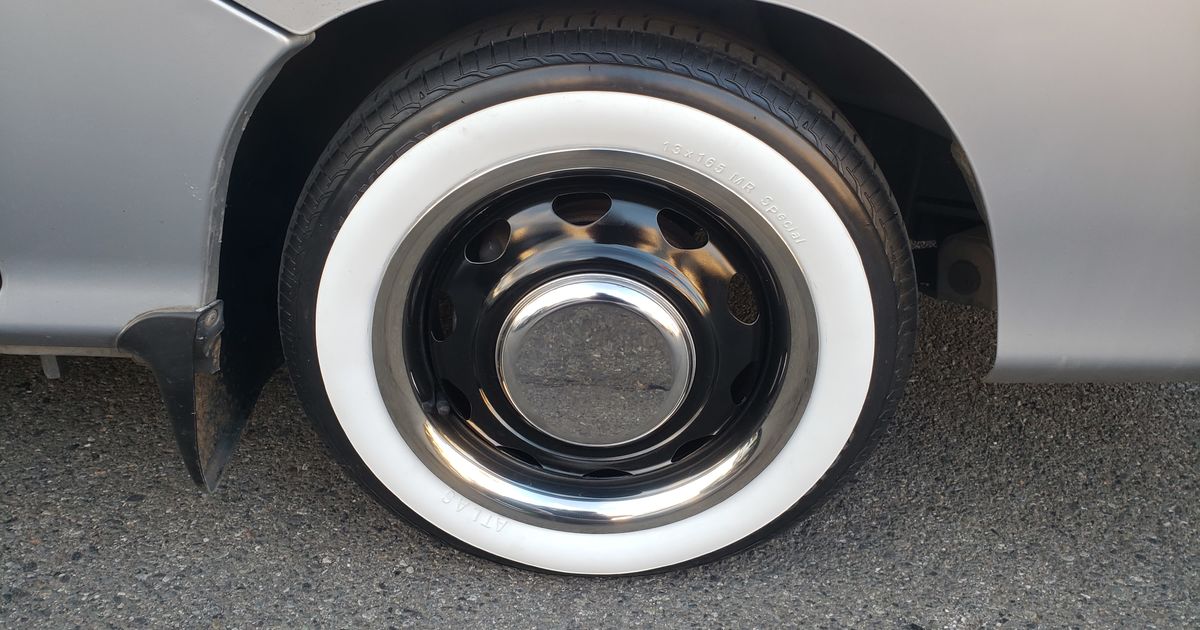 ホワイトリボン取り付け サンバー 藤岡市K様 整備の事なら藤岡オート